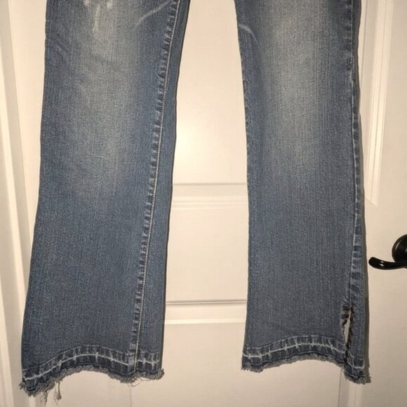 Younique Vintage Retro Bootcut Boot Leg Raw Hem CutOff Butterfly Love Jeans Pant - Picture 10 of 10
